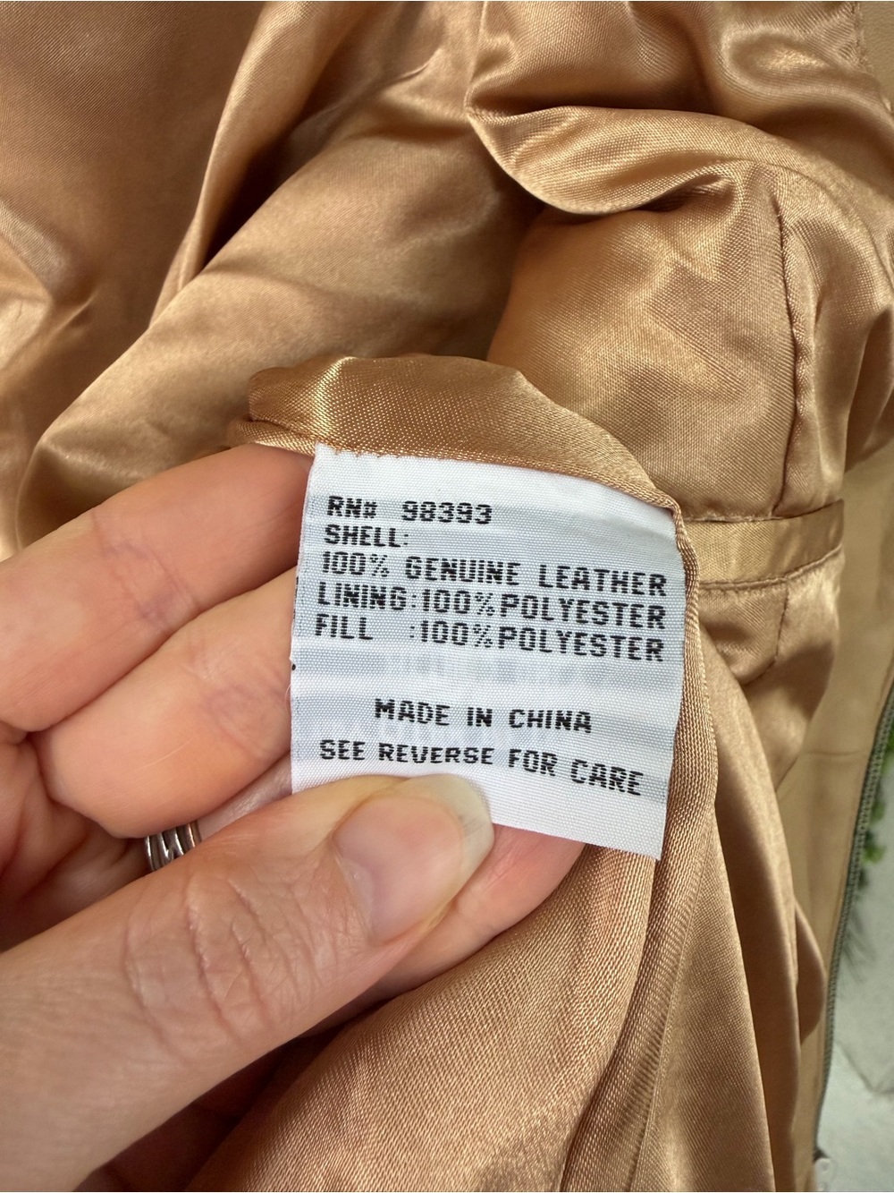 Pamela McCoy Genuine Leather Quilted Vest Size L Tan Beige Zip Front - Picture 10 of 11